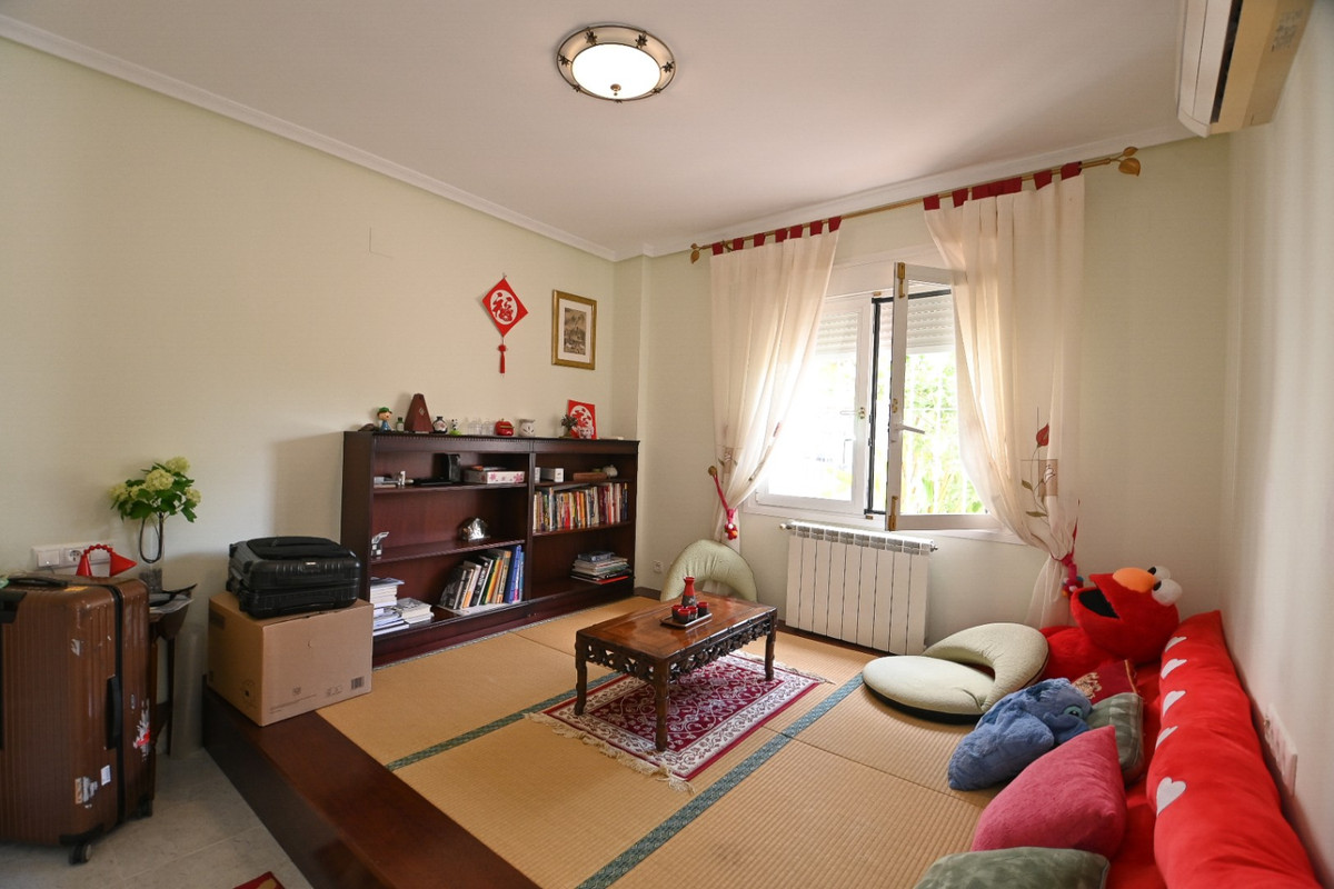 Huis te koop in Orihuela Costa | 4 slaapkamers H5375110