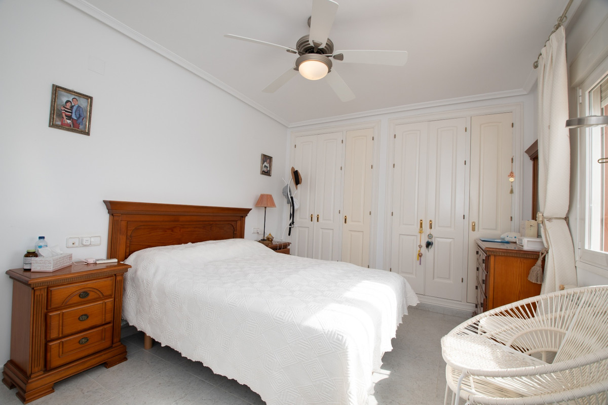Huis te koop in Orihuela Costa | 4 slaapkamers H5375110