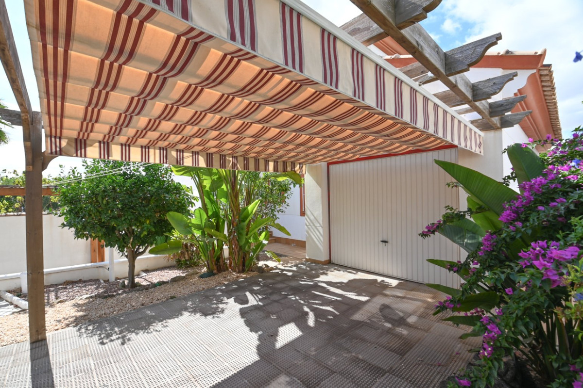 Huis te koop in Orihuela Costa | 4 slaapkamers H5375110