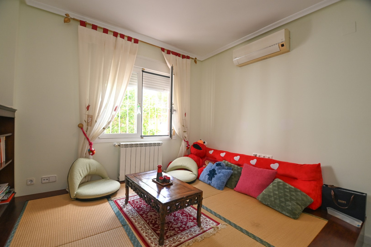 Huis te koop in Orihuela Costa | 4 slaapkamers H5375110