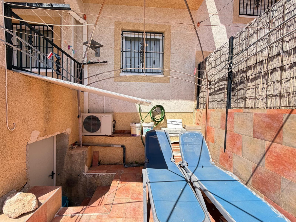 Bungalow te koop in Orihuela Costa | 2 slaapkamers H5378425