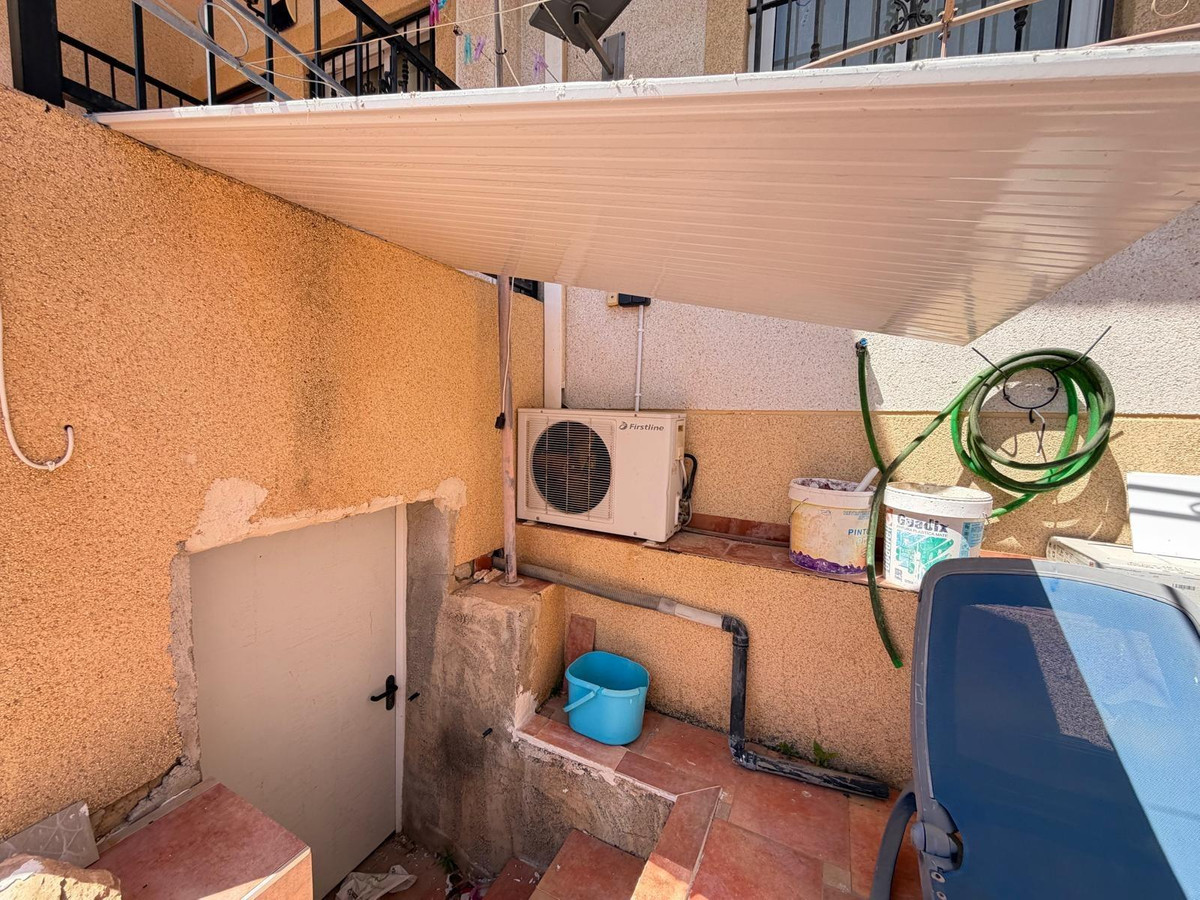 Bungalow te koop in Orihuela Costa | 2 slaapkamers H5378425