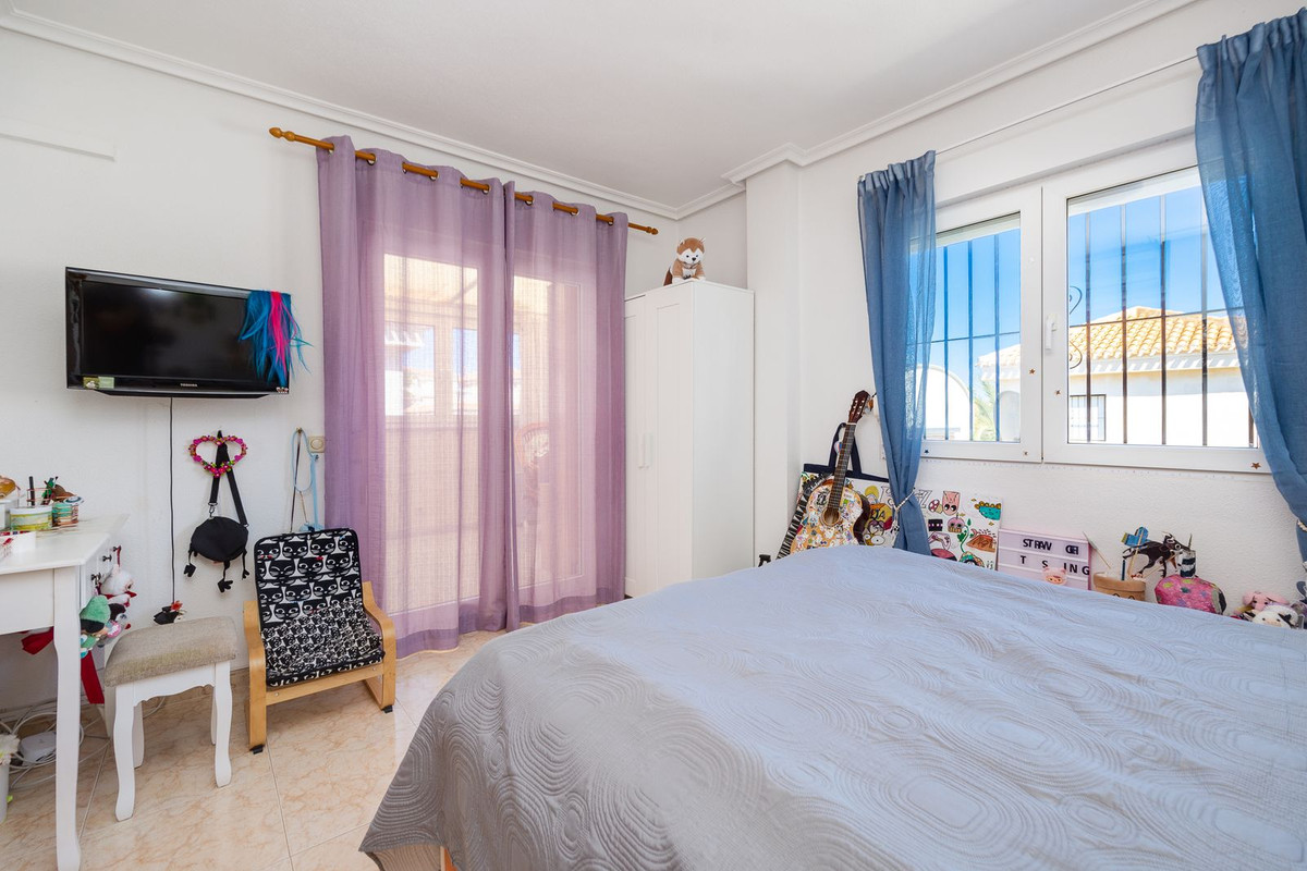 Huis te koop in Orihuela Costa | 3 slaapkamers H5379166