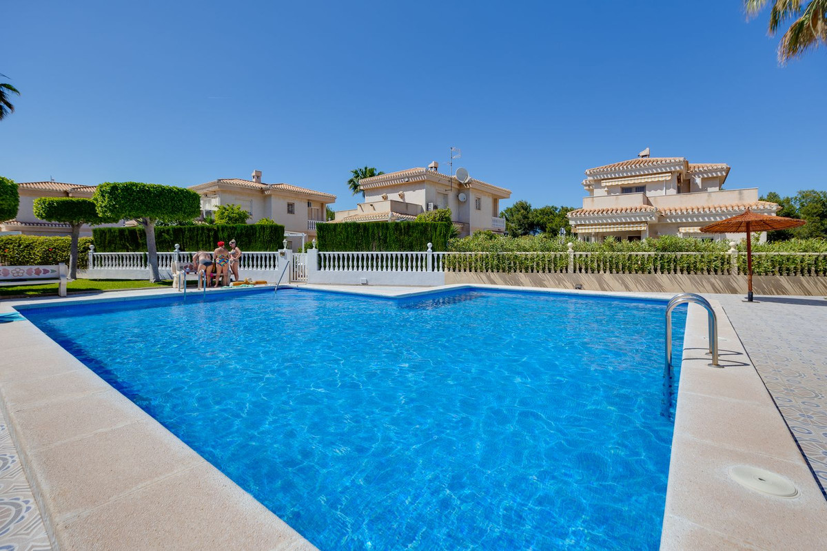 Huis te koop in Orihuela Costa | 3 slaapkamers H5379166