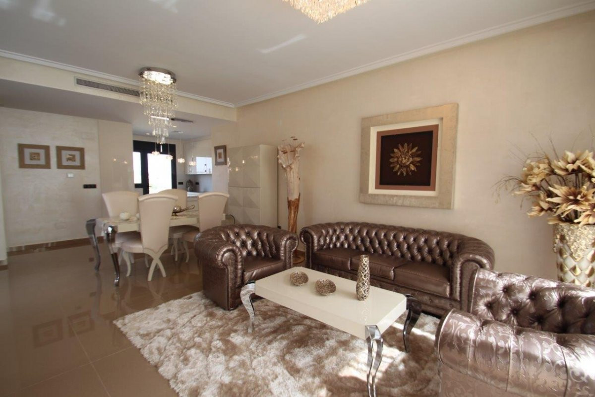 Huis te koop in Orihuela Costa | 4 slaapkamers H5384734