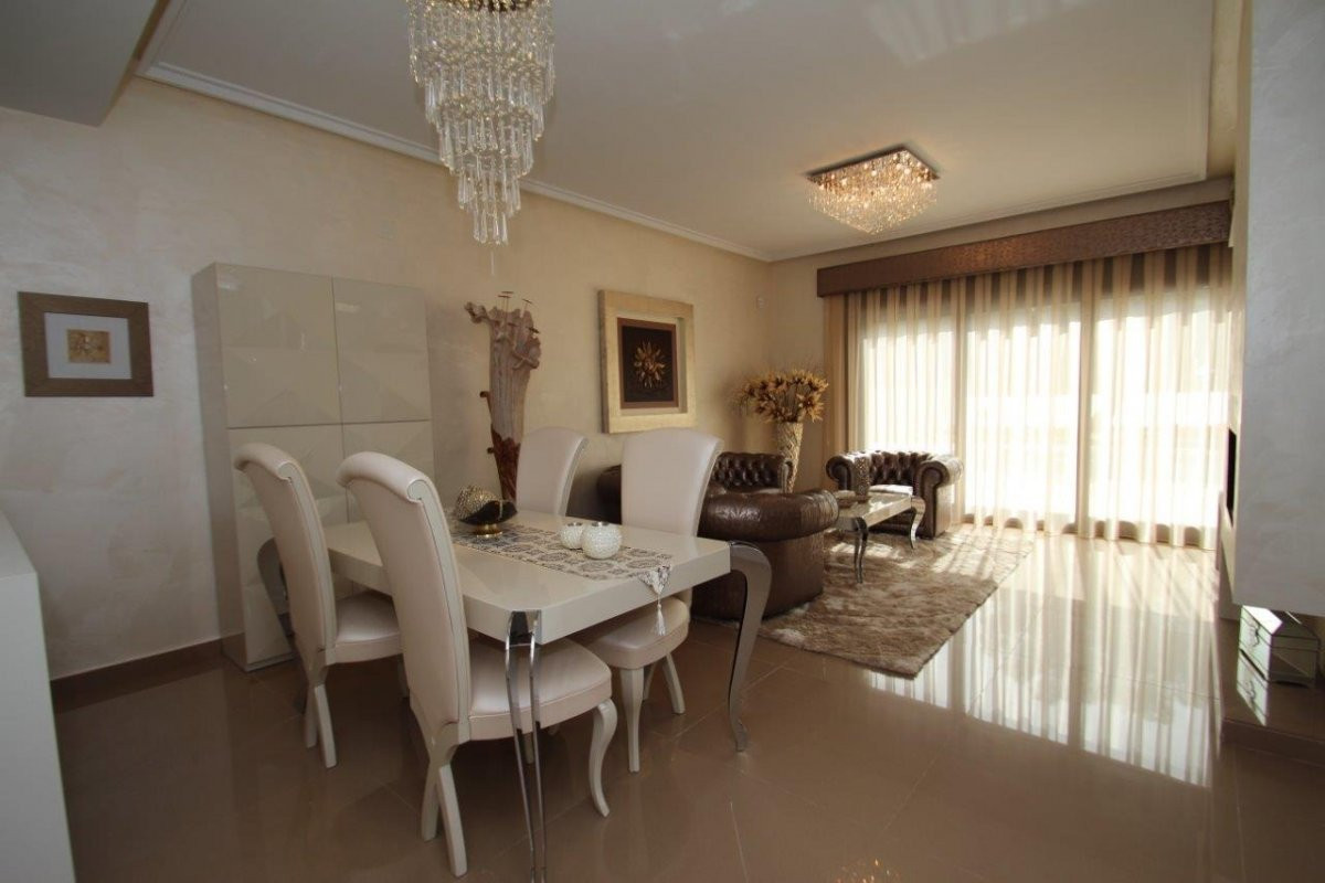 Huis te koop in Orihuela Costa | 4 slaapkamers H5384734