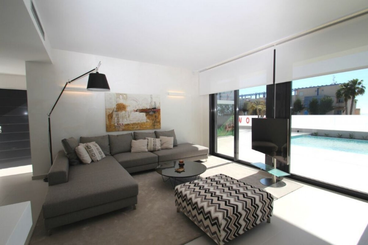Huis te koop in Orihuela Costa | 4 slaapkamers H5384743