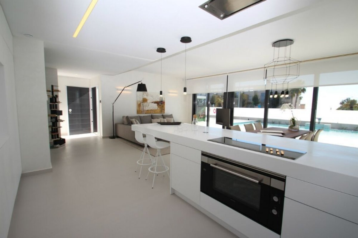 Huis te koop in Orihuela Costa | 4 slaapkamers H5384743