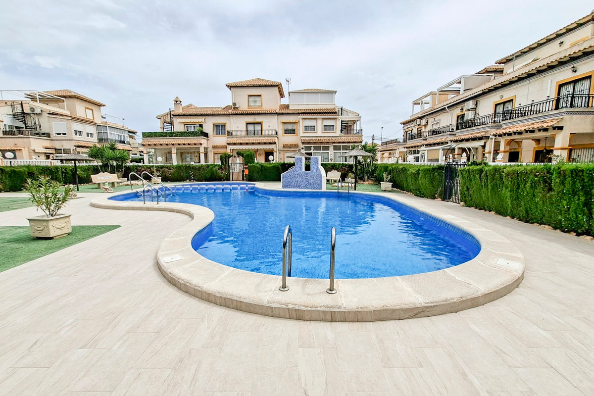 Huis te koop in Orihuela Costa | 2 slaapkamers H5400928