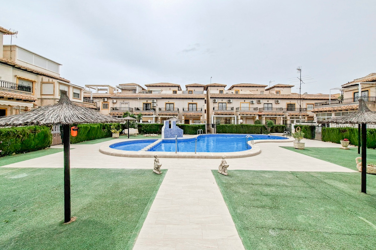 Huis te koop in Orihuela Costa | 2 slaapkamers H5400928