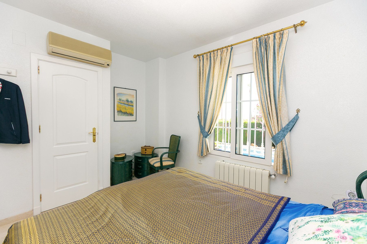 Huis te koop in Orihuela Costa | 3 slaapkamers H5411521