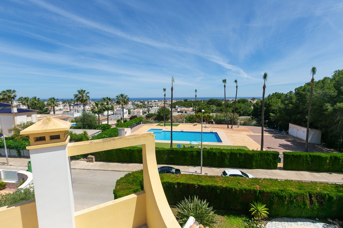 Huis te koop in Orihuela Costa | 3 slaapkamers H5411521