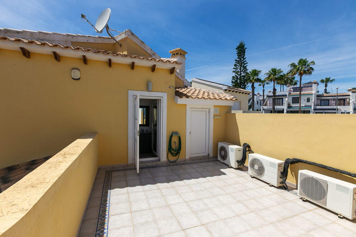 Huis te koop in Orihuela Costa | 3 slaapkamers H5411521