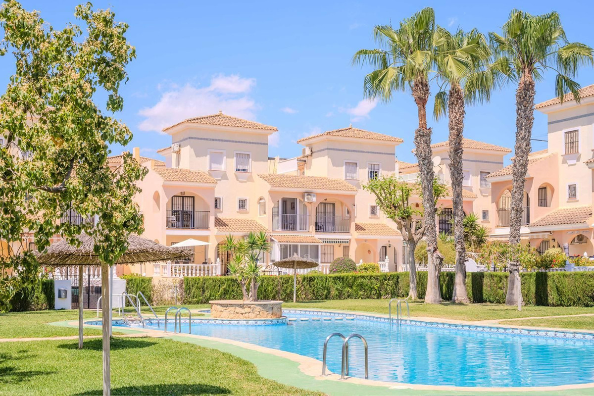 Huis te koop in Orihuela Costa | 3 slaapkamers H5426263