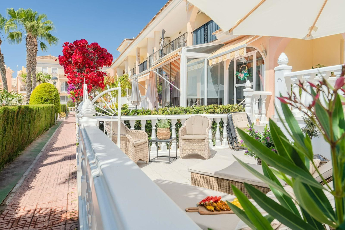 Huis te koop in Orihuela Costa | 3 slaapkamers H5426263