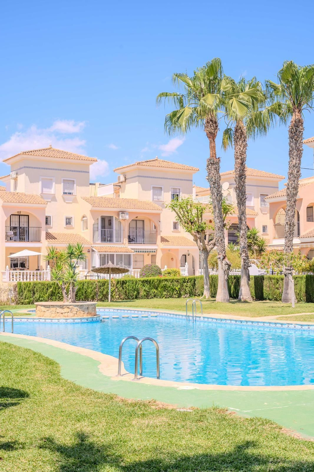 Huis te koop in Orihuela Costa | 3 slaapkamers H5426263