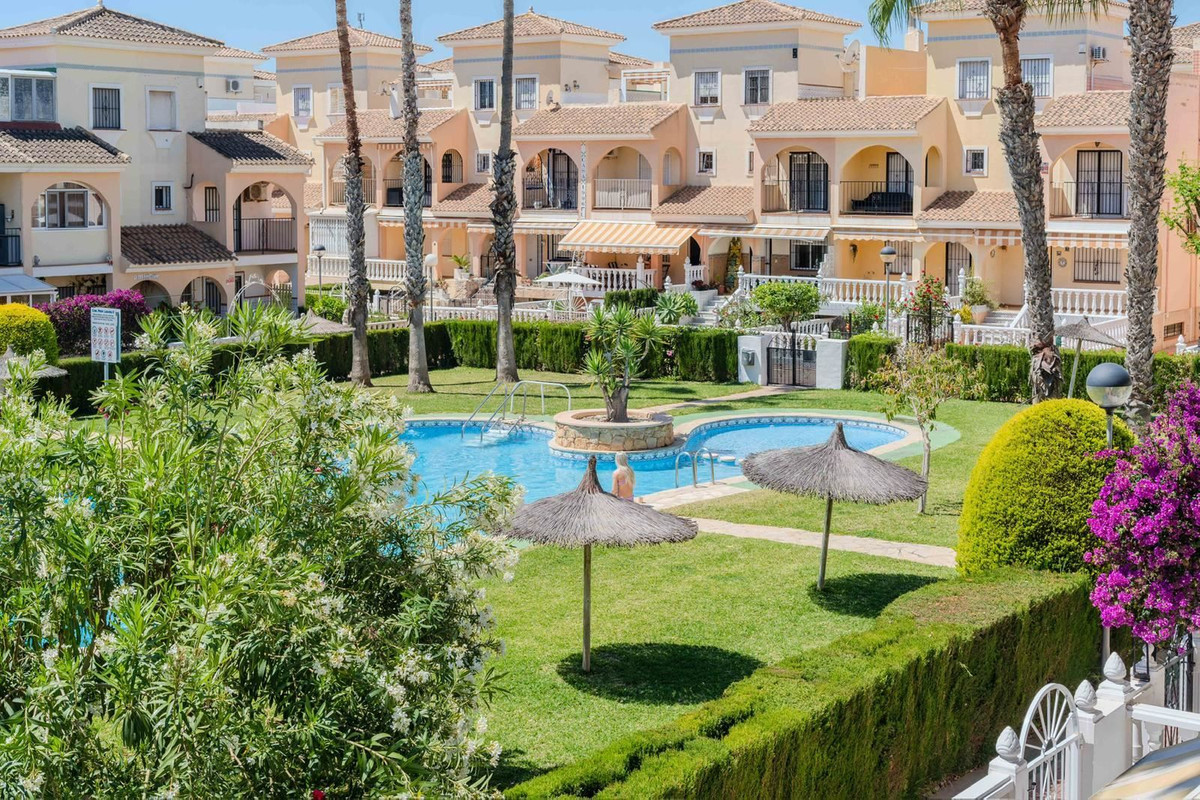 Huis te koop in Orihuela Costa | 3 slaapkamers H5426263
