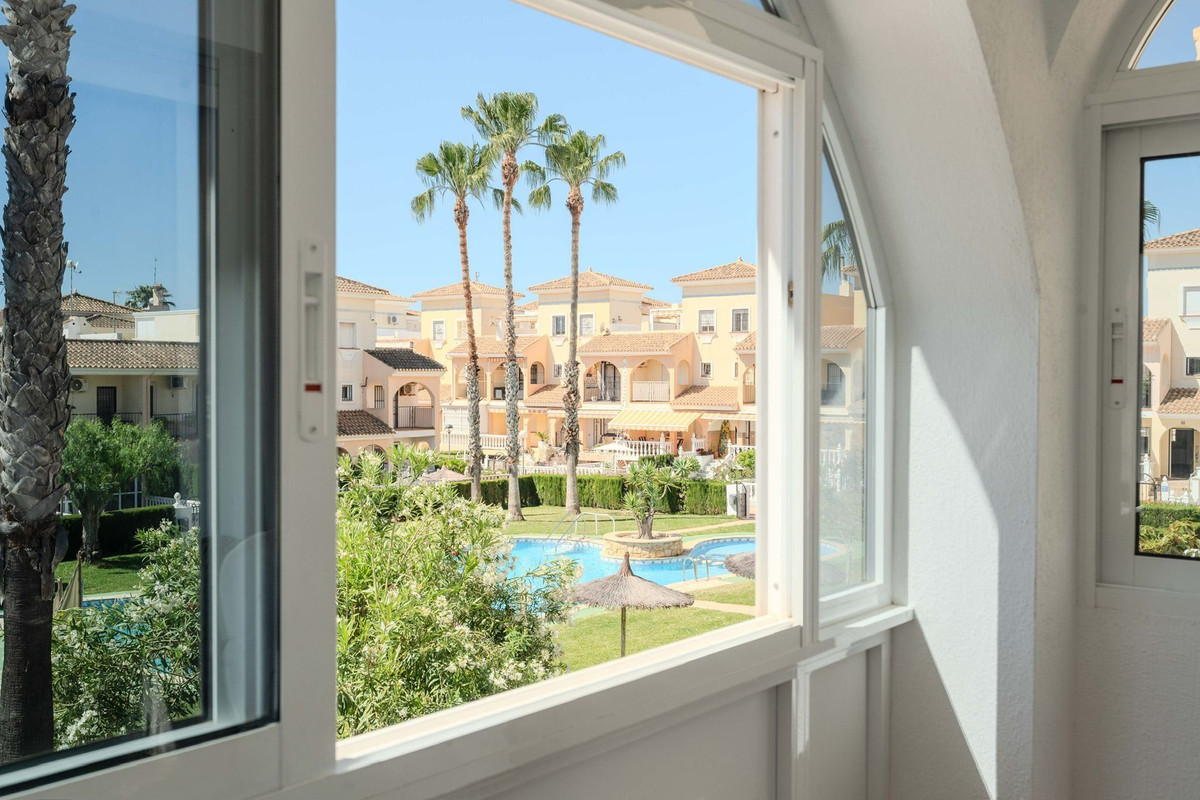 Huis te koop in Orihuela Costa | 3 slaapkamers H5426263