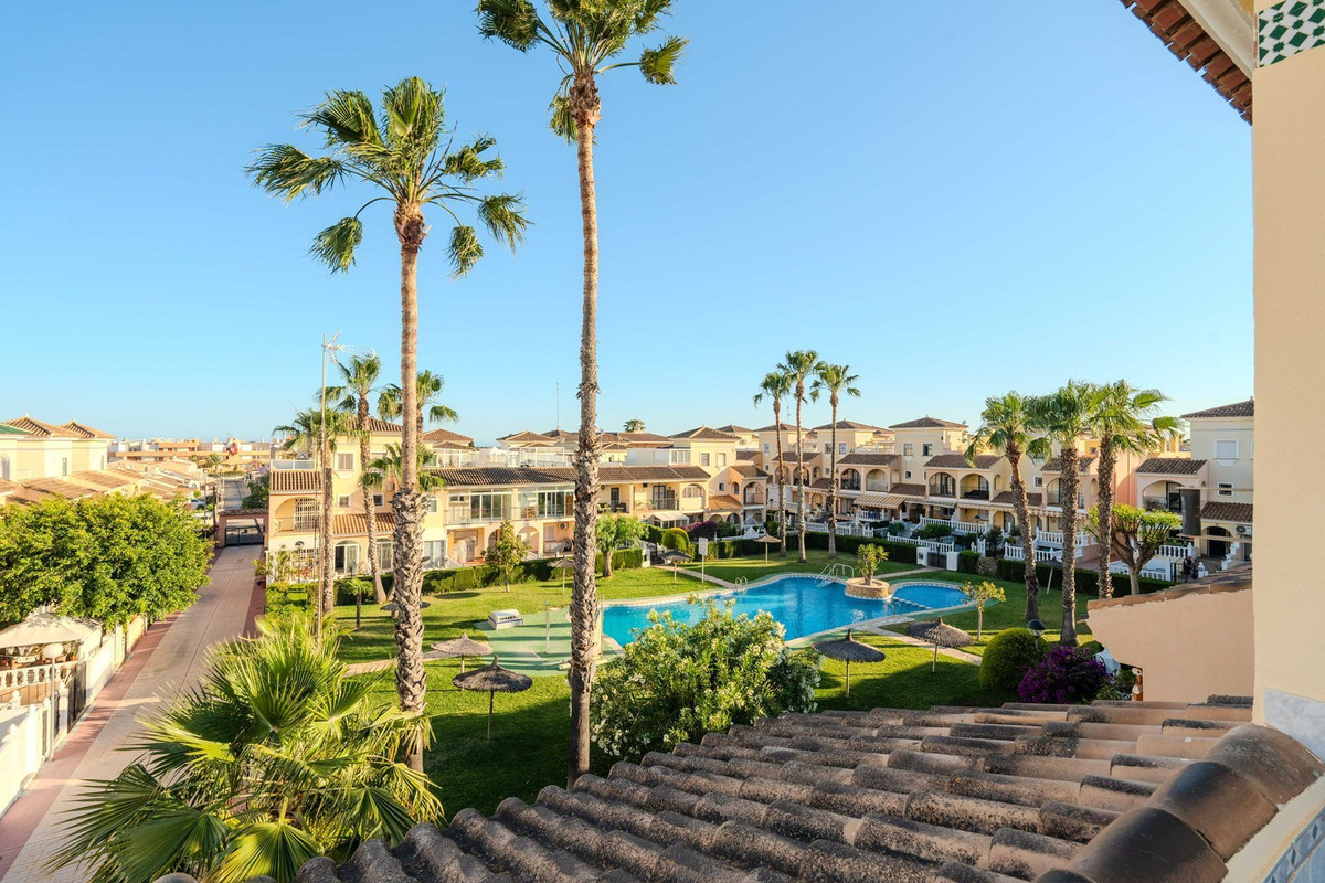 Huis te koop in Orihuela Costa | 3 slaapkamers H5426263
