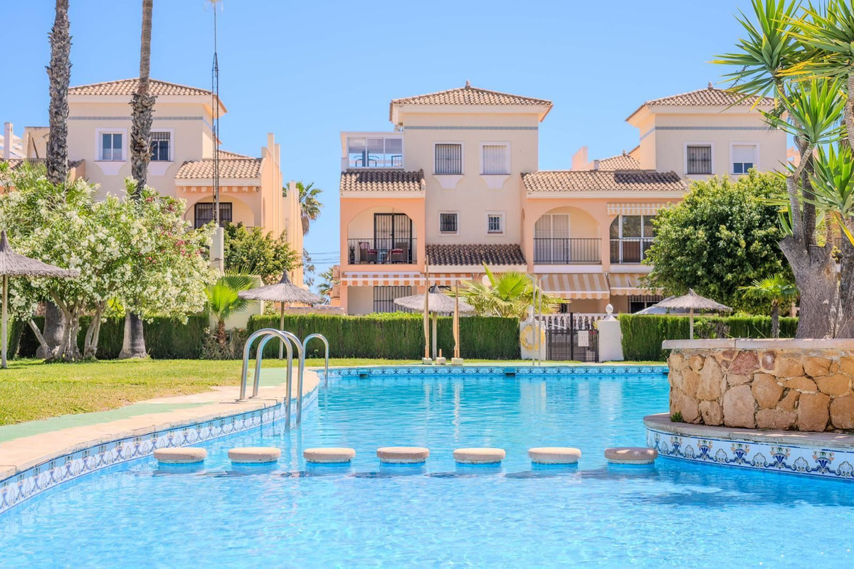 Huis te koop in Orihuela Costa | 3 slaapkamers H5426263