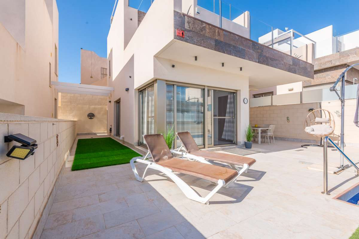 Huis te koop in Orihuela Costa | 3 slaapkamers H5437078