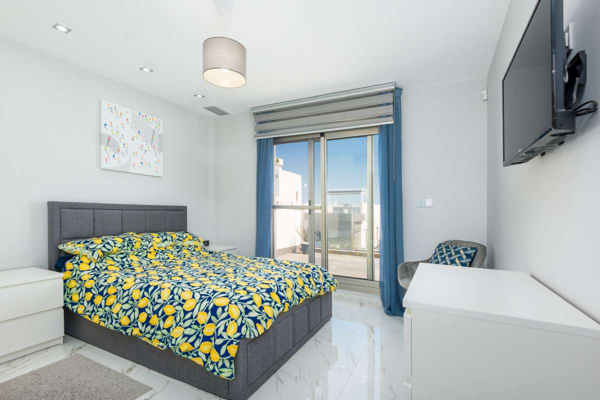 Huis te koop in Orihuela Costa | 3 slaapkamers H5437078
