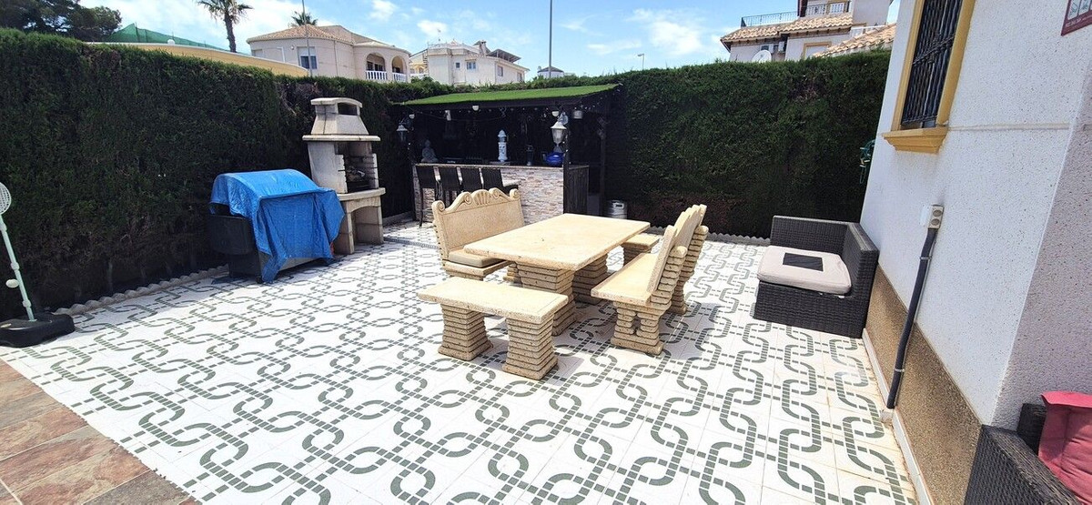 Huis te koop in Orihuela Costa | 4 slaapkamers H5449474