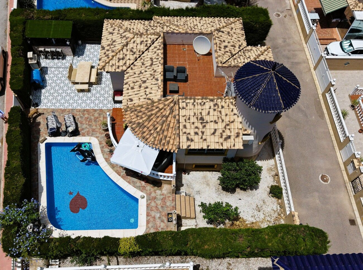 Huis te koop in Orihuela Costa | 4 slaapkamers H5449474