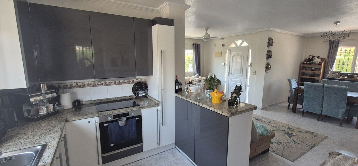 Huis te koop in Orihuela Costa | 4 slaapkamers H5449474