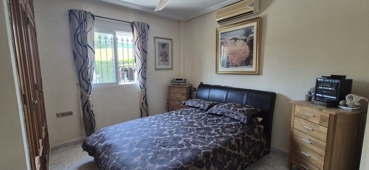 Huis te koop in Orihuela Costa | 4 slaapkamers H5449474