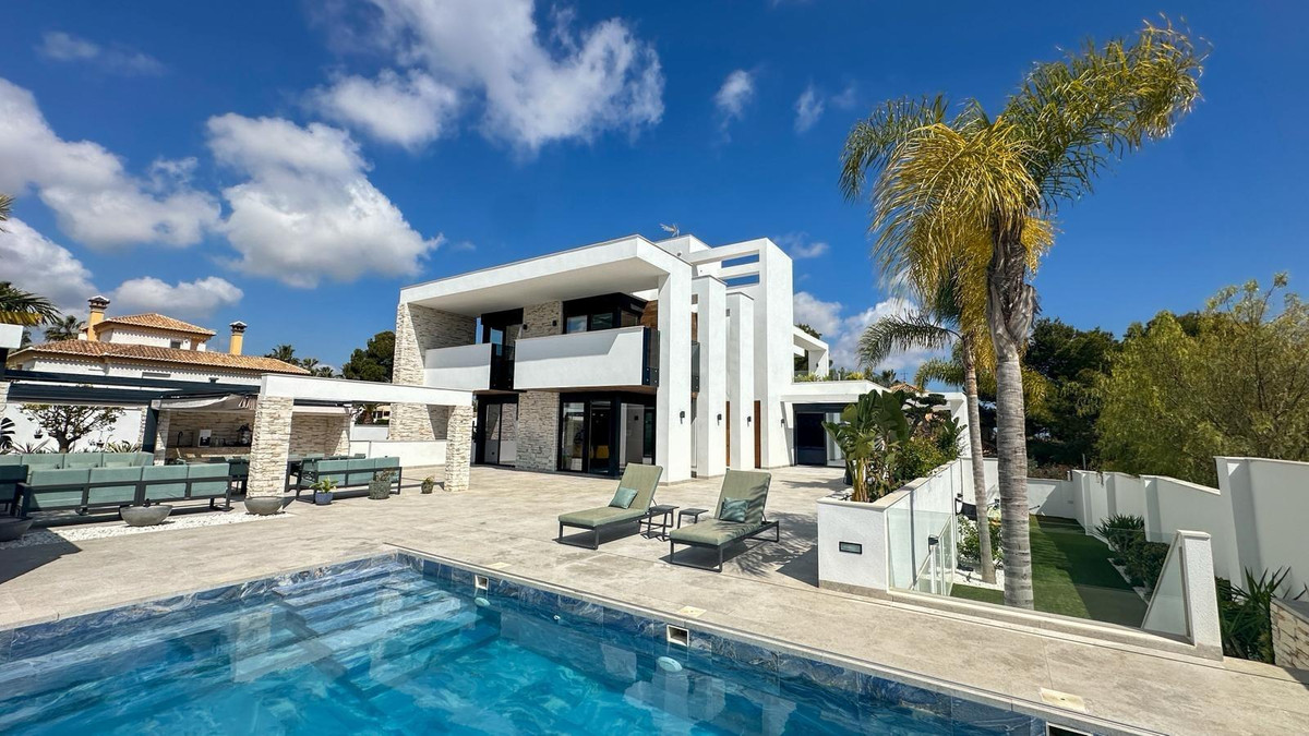 Huis te koop in Orihuela Costa | 4 slaapkamers H5453647