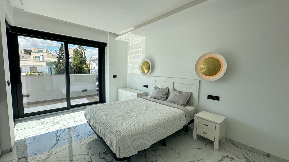 Huis te koop in Orihuela Costa | 4 slaapkamers H5453647