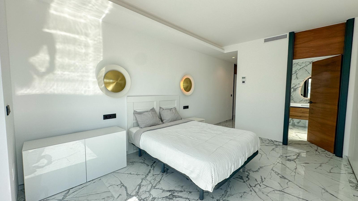 Huis te koop in Orihuela Costa | 4 slaapkamers H5453647