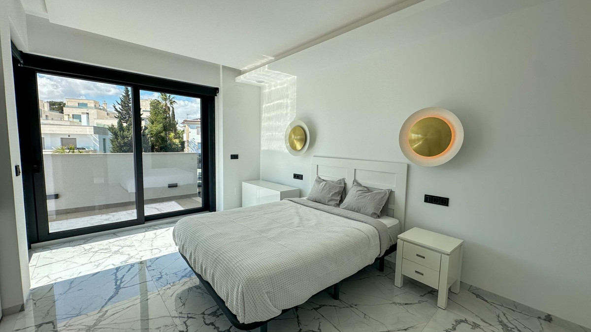 Huis te koop in Orihuela Costa | 4 slaapkamers H5453647