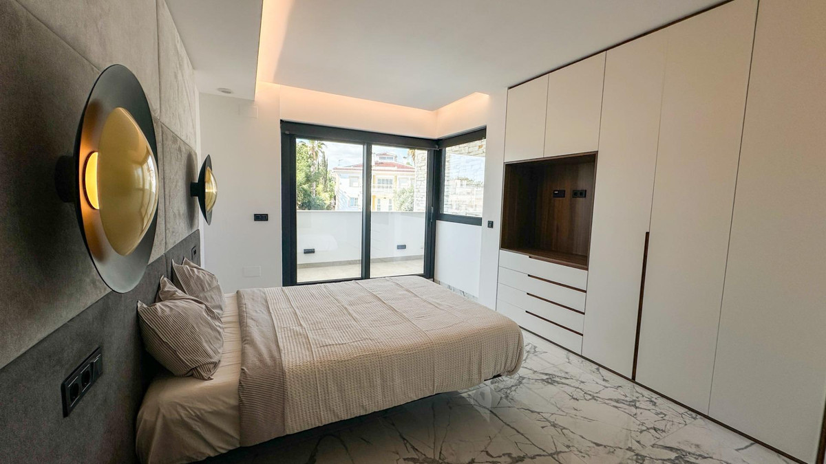 Huis te koop in Orihuela Costa | 4 slaapkamers H5453647