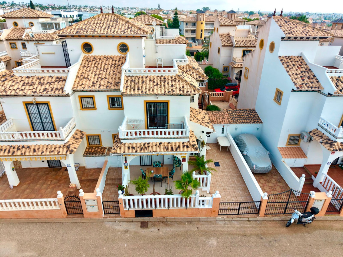 Huis te koop in Orihuela Costa | 2 slaapkamers H5461621