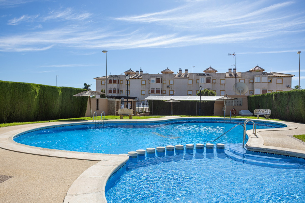 Huis te koop in Orihuela Costa | 2 slaapkamers H5461621
