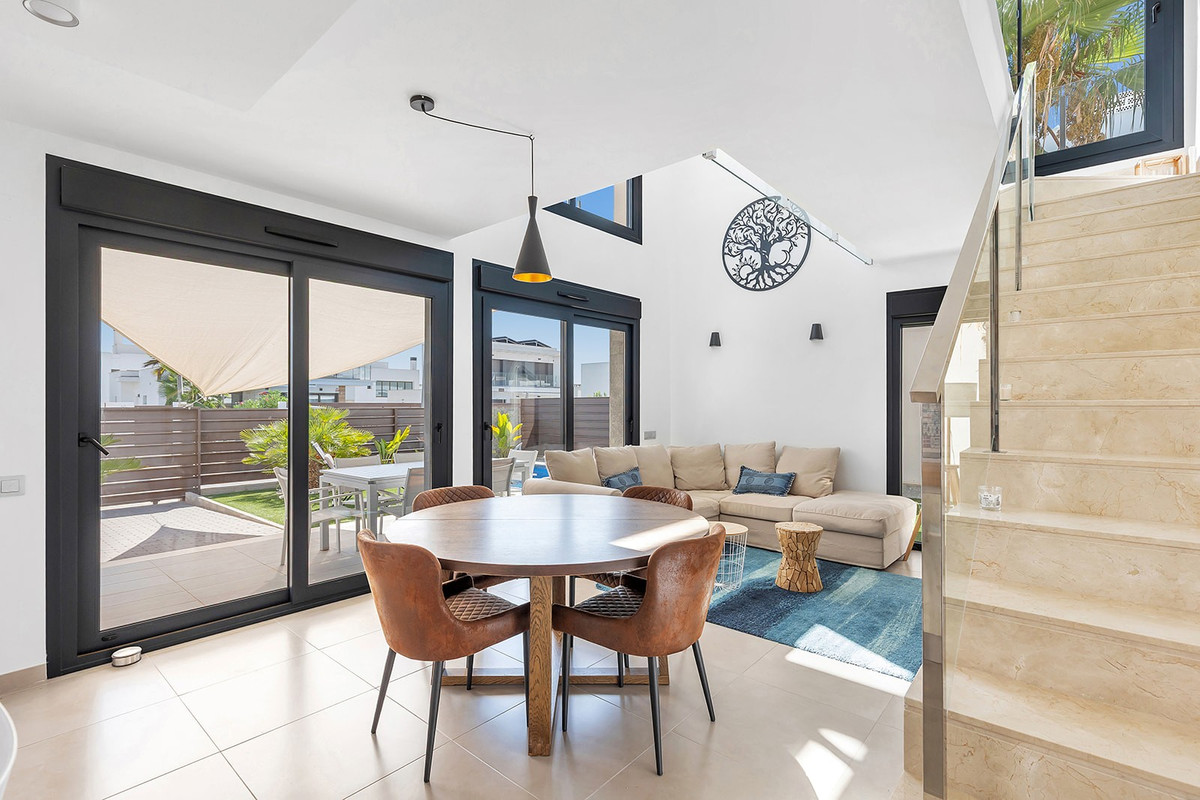 Huis te koop in Orihuela Costa | 3 slaapkamers H5468614