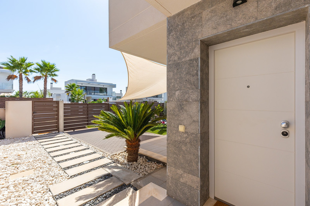 Huis te koop in Orihuela Costa | 3 slaapkamers H5468614