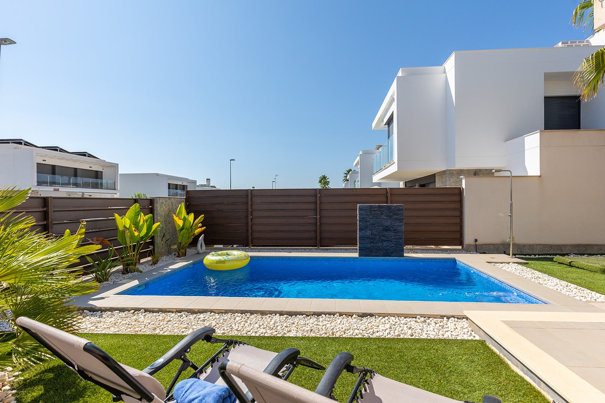 Huis te koop in Orihuela Costa | 3 slaapkamers H5468614