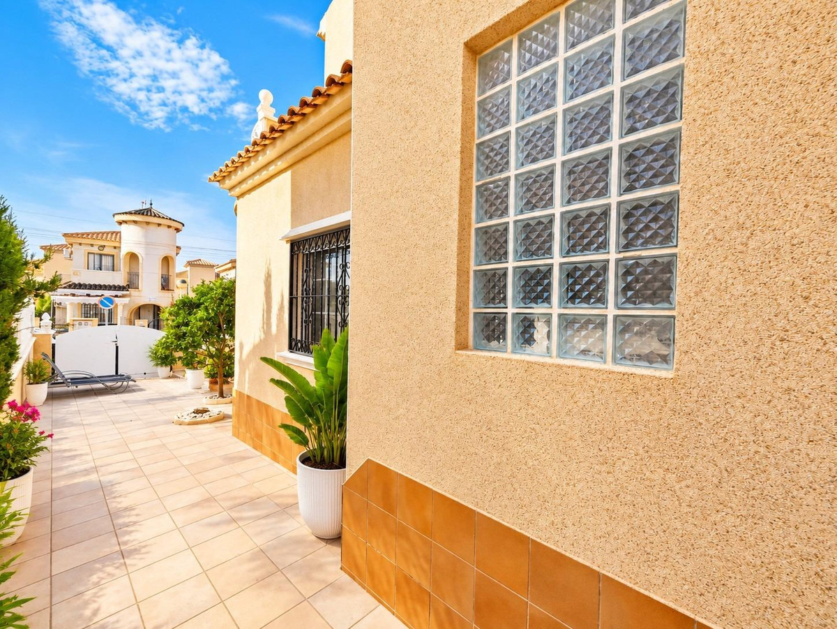 Property main view 33