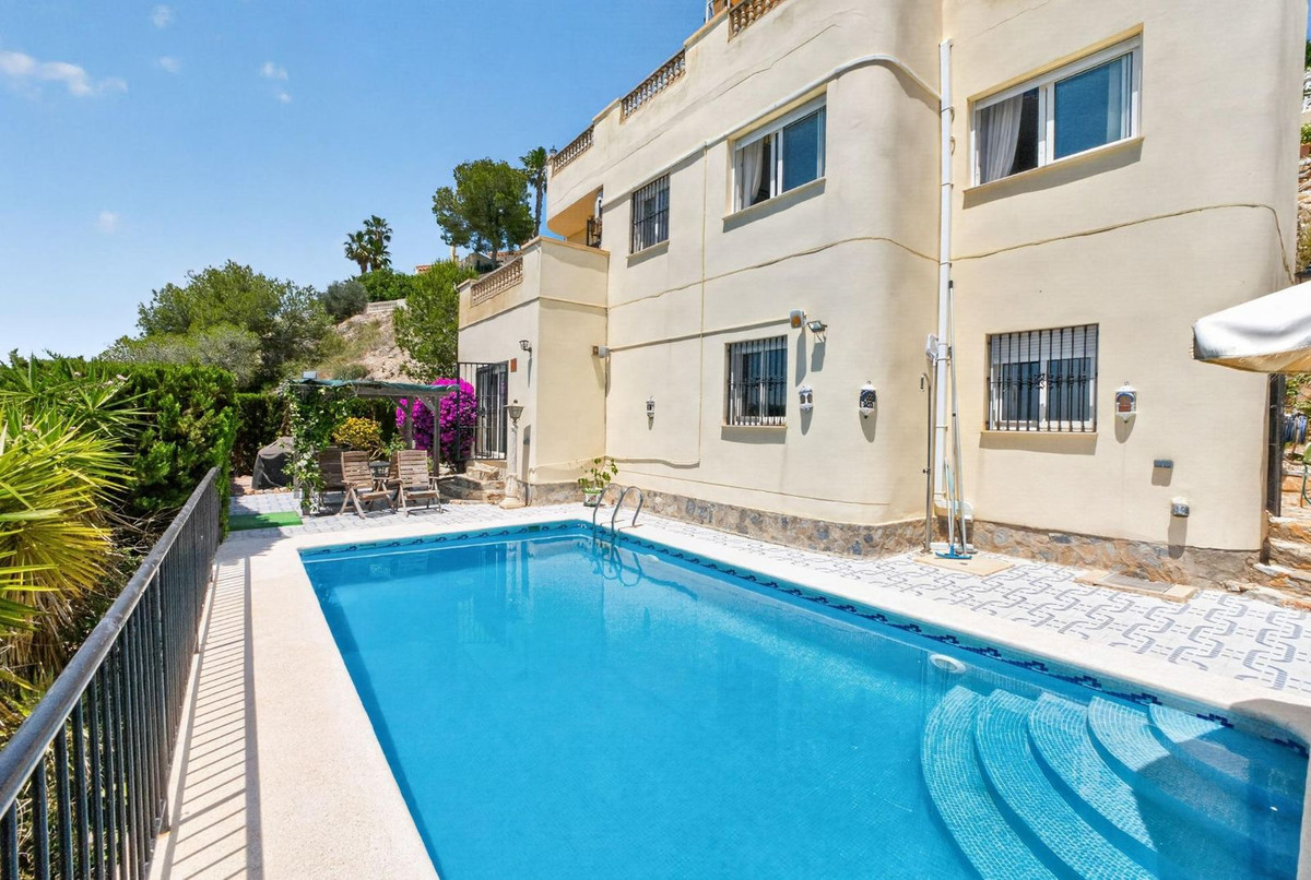Huis te koop in Orihuela Costa | 5 slaapkamers H5495368