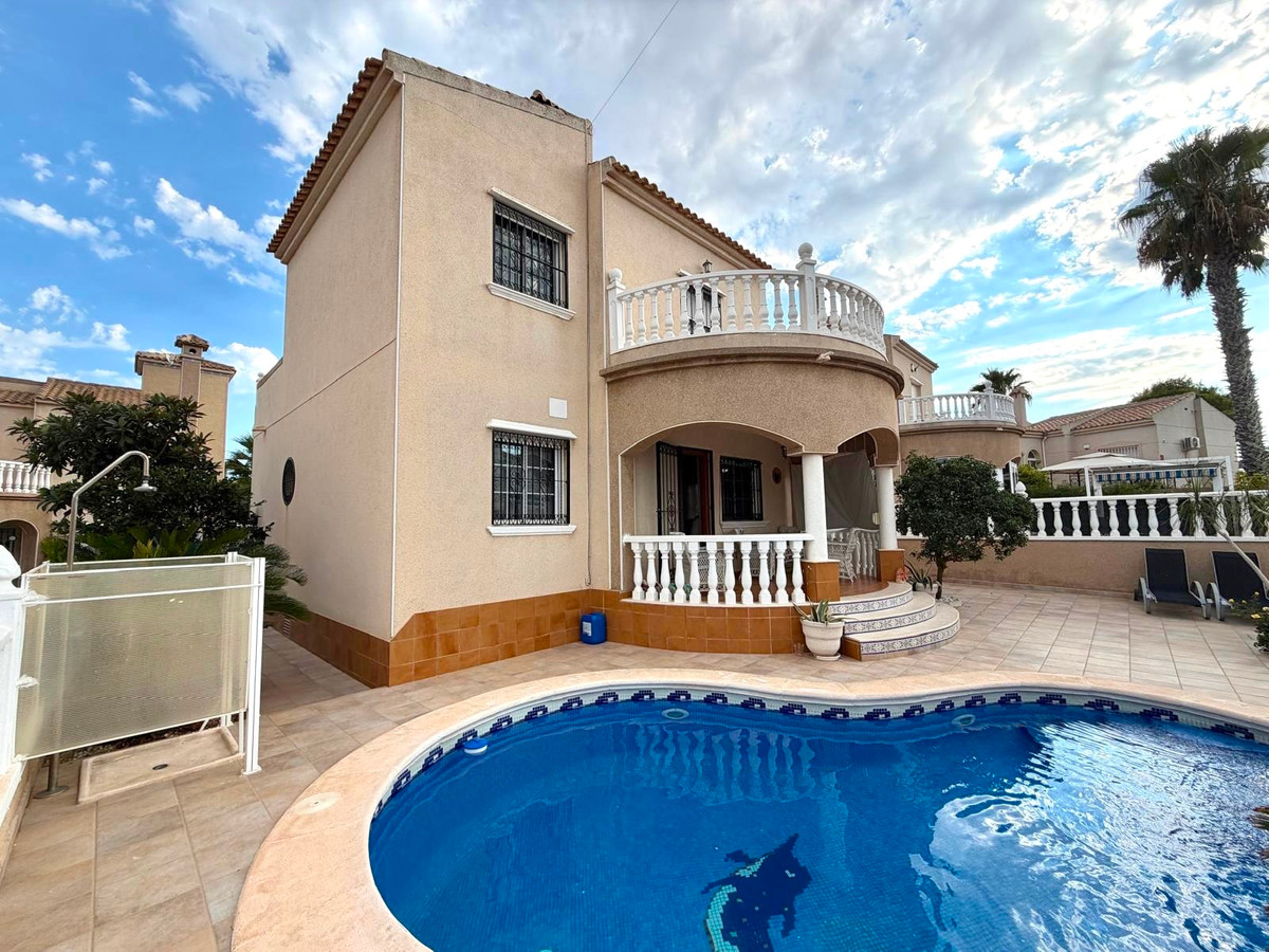 Huis te koop in Orihuela Costa | 3 slaapkamers H5495761