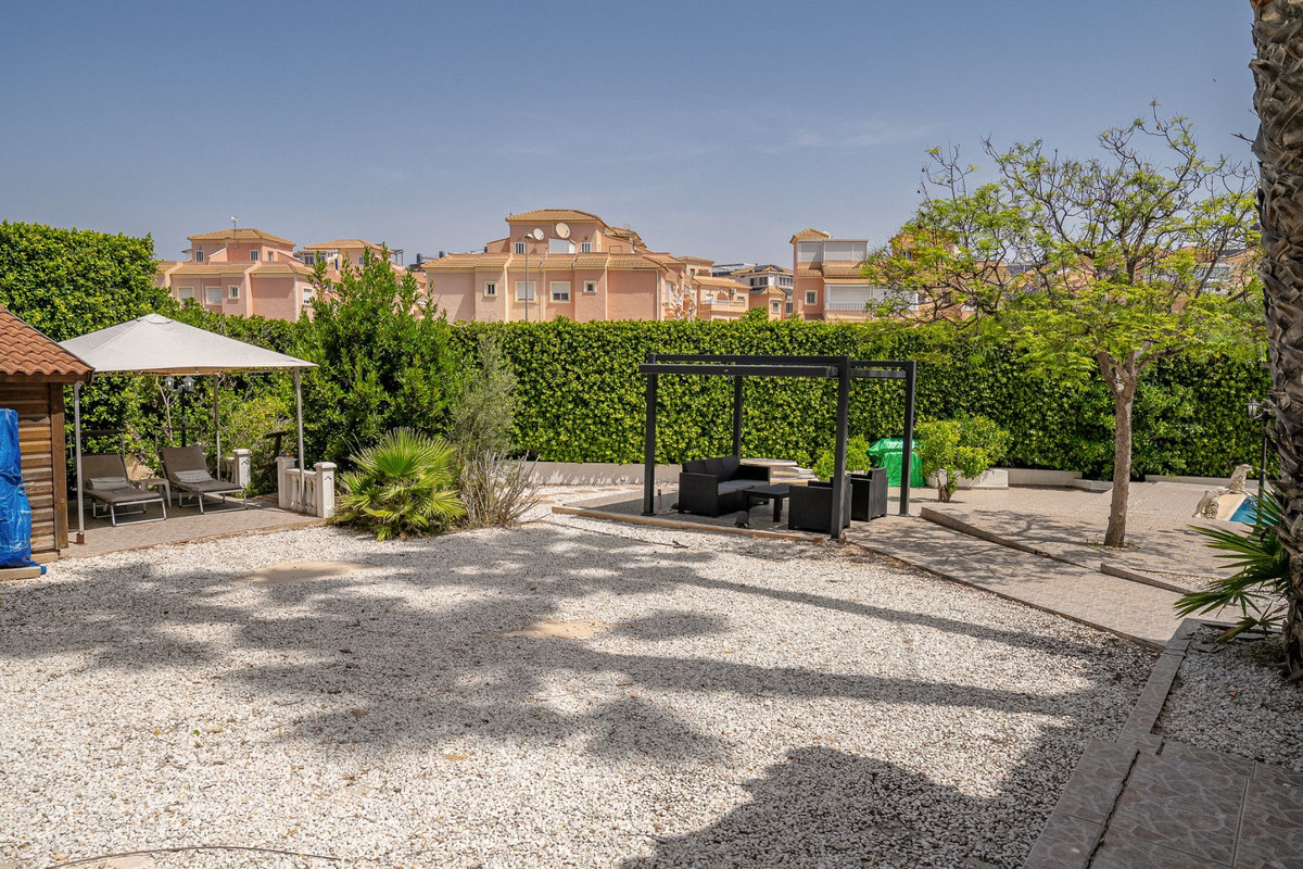 Huis te koop in Orihuela Costa | 3 slaapkamers H5497246