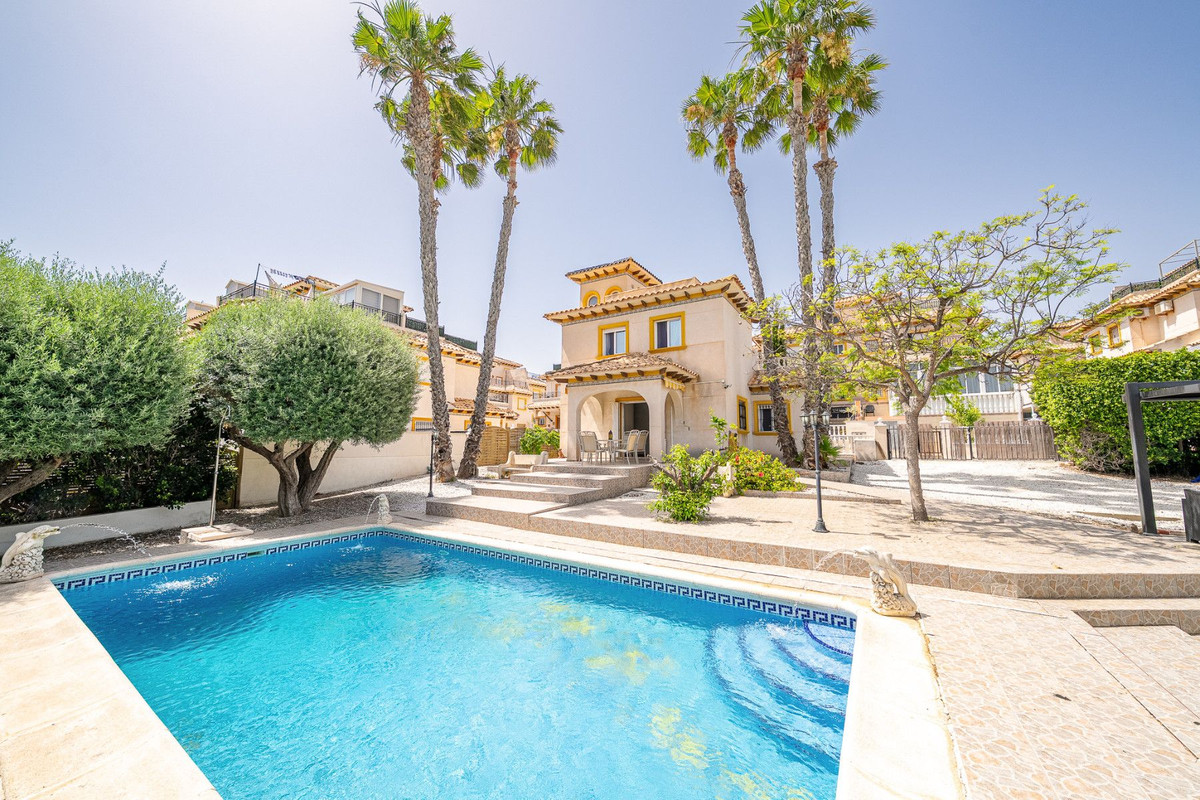 Huis te koop in Orihuela Costa | 3 slaapkamers H5497246