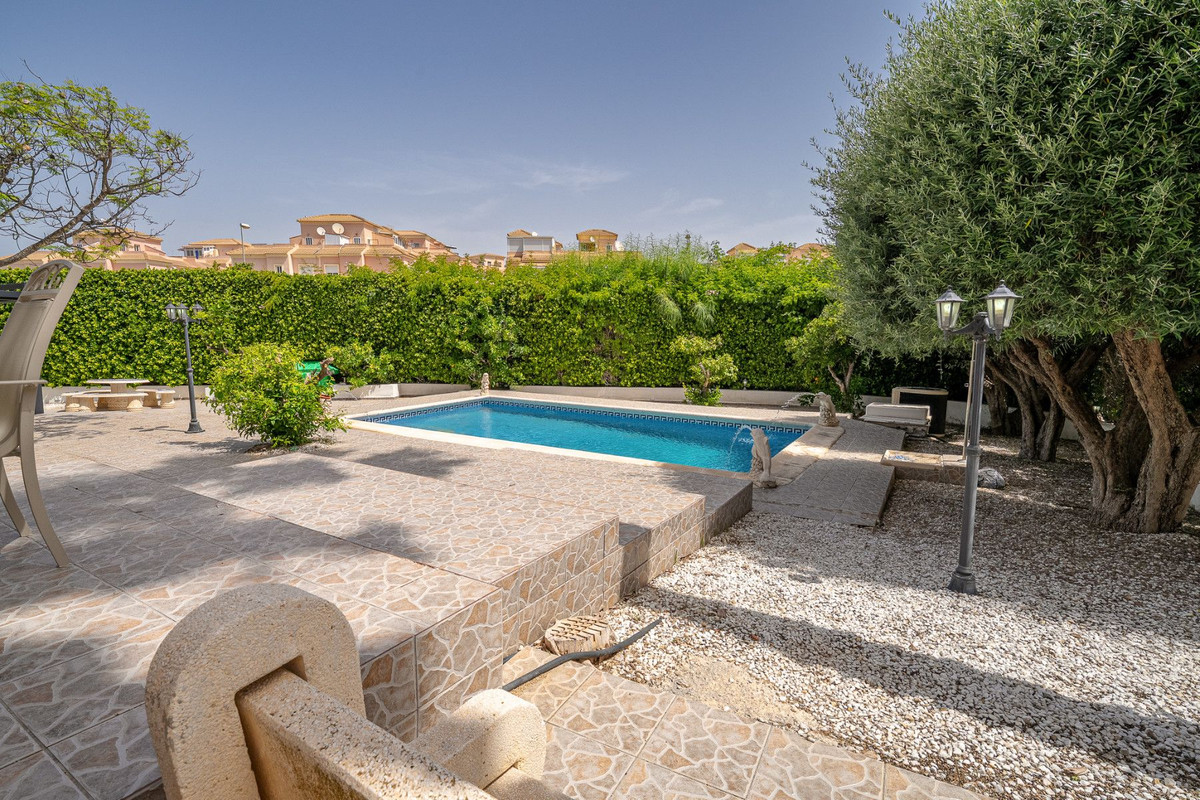 Huis te koop in Orihuela Costa | 3 slaapkamers H5497246