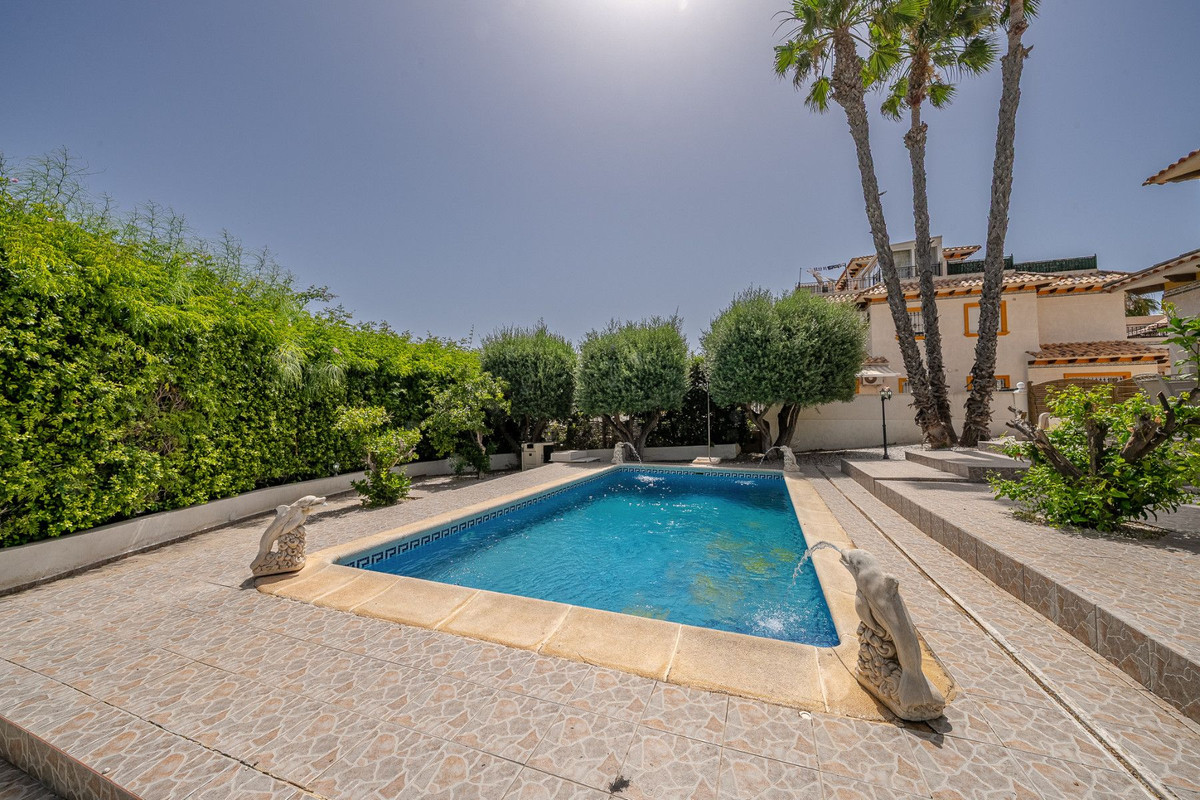 Huis te koop in Orihuela Costa | 3 slaapkamers H5497246