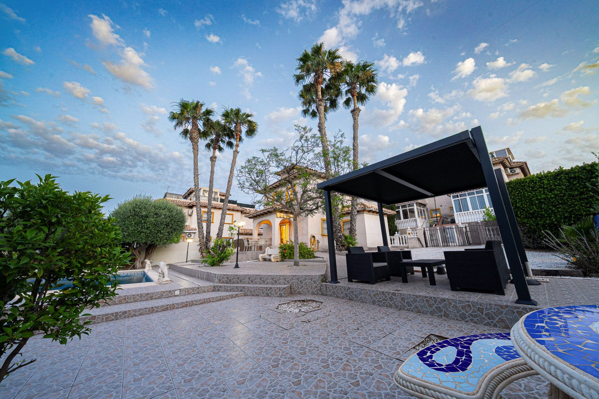 Huis te koop in Orihuela Costa | 3 slaapkamers H5497246
