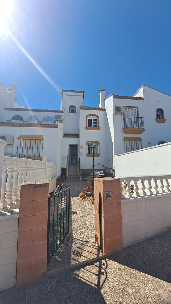 Huis te koop in Orihuela Costa | 2 slaapkamers H5503093