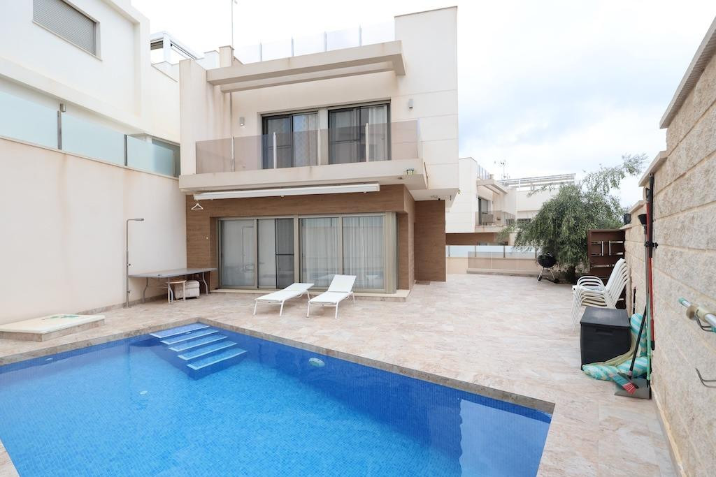 Huis te koop in Orihuela Costa | 3 slaapkamers H5517172